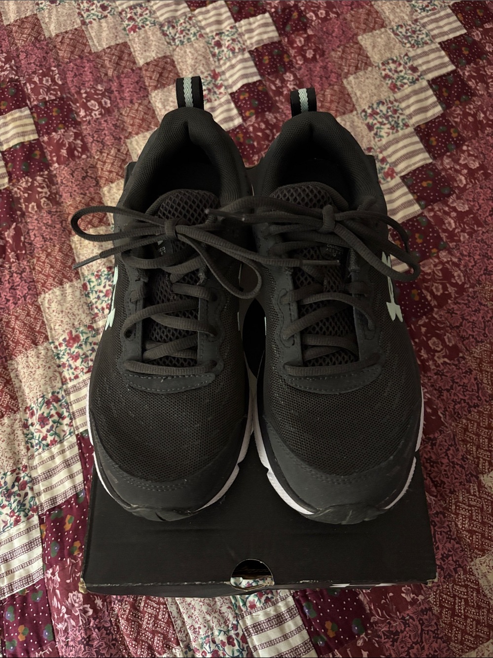 Under Armour Charged Assert 10 sneakers 👟